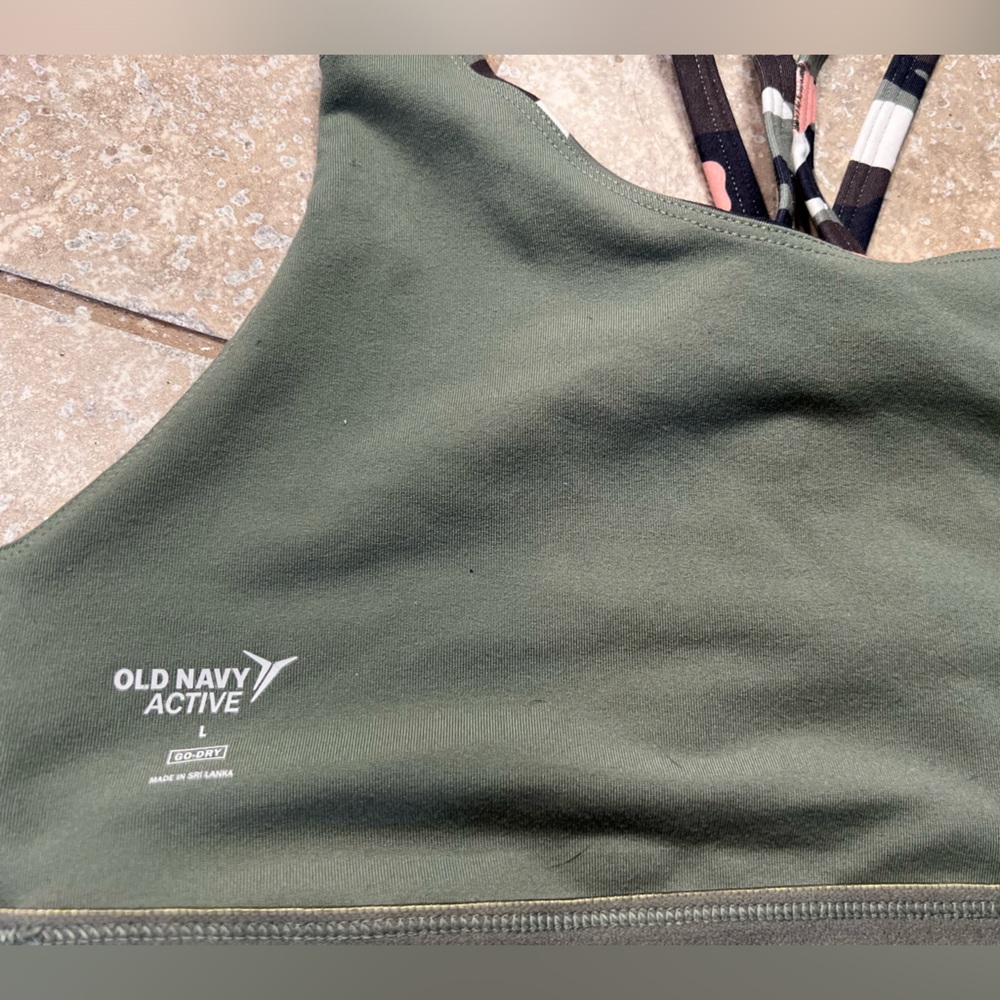Large Old Navy Activewear Sports bra, no padding, has compression